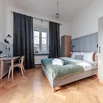 Old Town Eclectic For 6 People By Bookinghost * Varşova