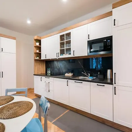 Old Town Eclectic For 6 People Apartment *