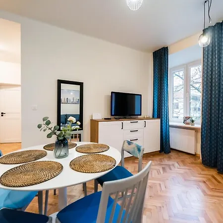 Old Town Eclectic For 6 People Apartment *