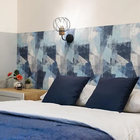 Old Town Eclectic For 6 People By Bookinghost