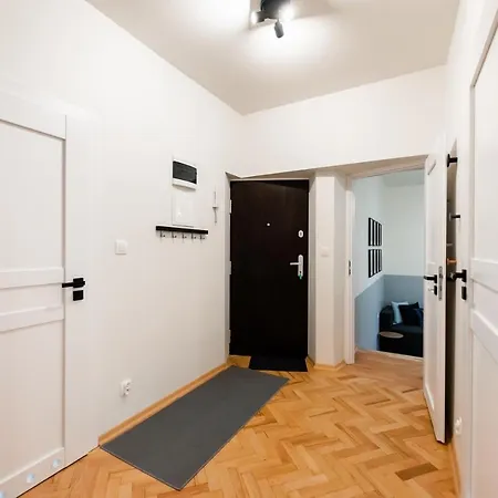 Apartment Old Town Eclectic For 6 People Warsaw