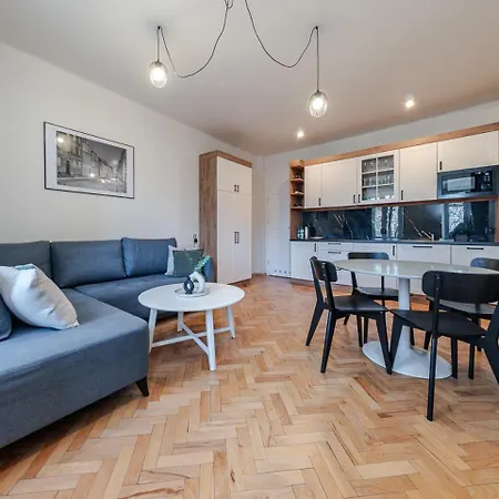 Old Town Eclectic For 6 People By Bookinghost Apartmán Varšava