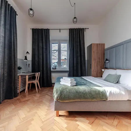 Old Town Eclectic For 6 People By Bookinghost Apartment Warsaw