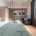 Old Town Eclectic For 6 People By Bookinghost